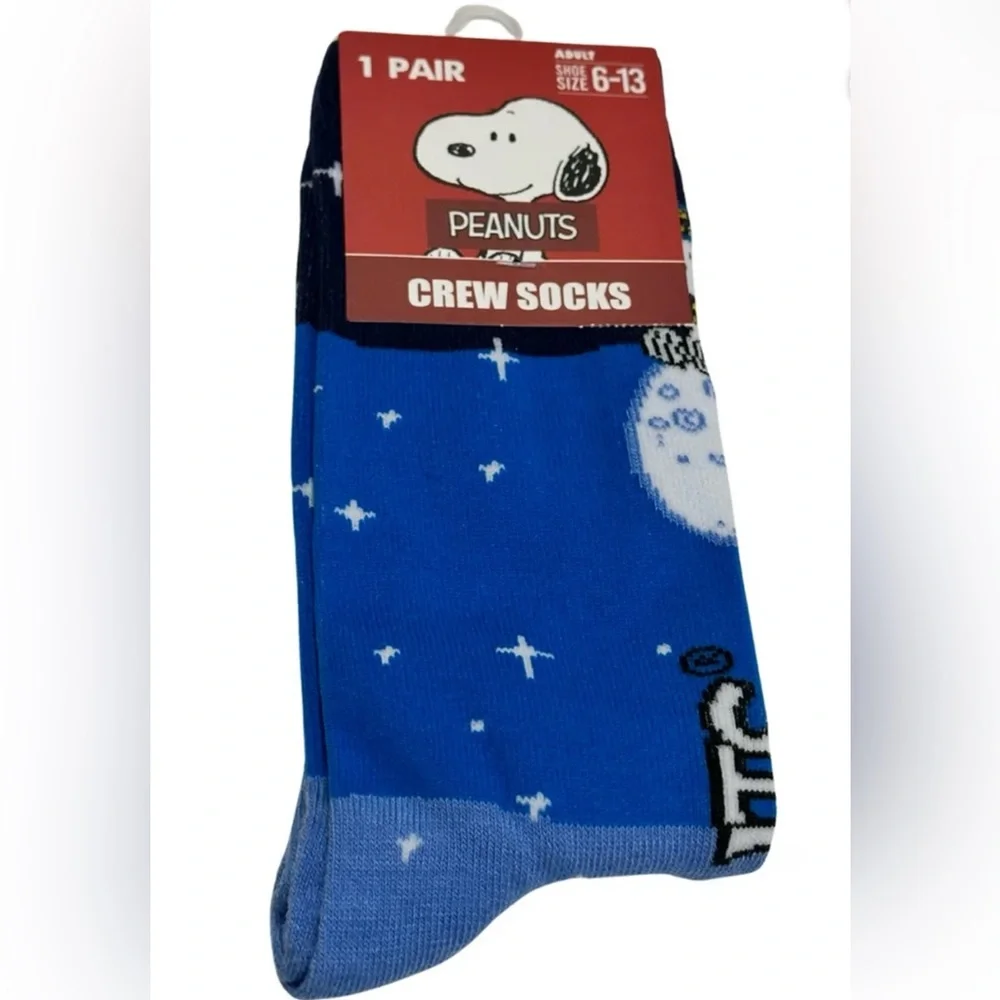 Peanuts Blue Snoopy Crew Socks1pack Adults Size 6-13 - Picture 2 of 2